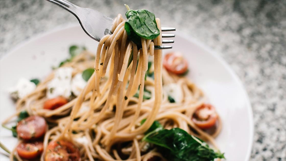 İftarda Aşırı Yemek, Sindirim Sisteminin Zorlanmasına Neden Olabilir