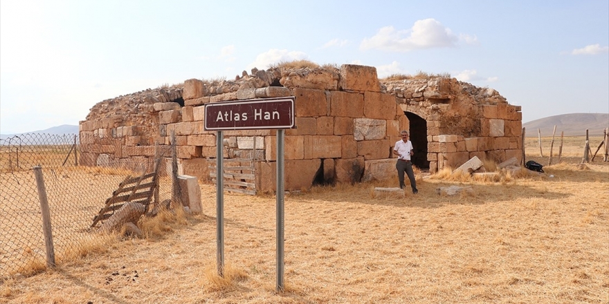 Tarihi Atlas Han Turizme Kazandırılmayı Bekliyor