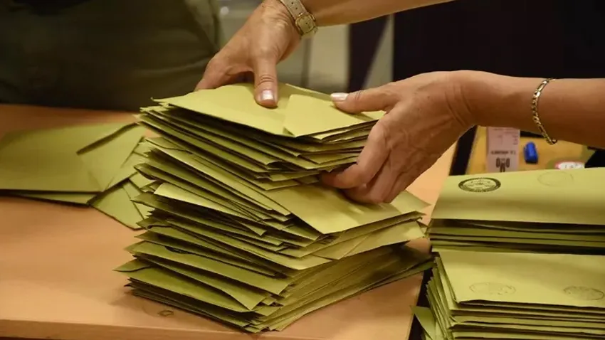 Türkiye genelinde sandıklar kapandı, oy sayım işlemine geçildi