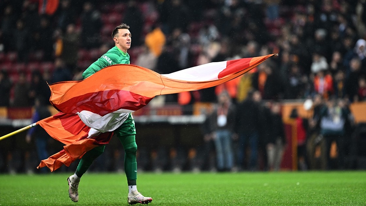 Efsane Kaleci Muslera, Galatasaray'da 500. Resmi Maçına Çıkacak