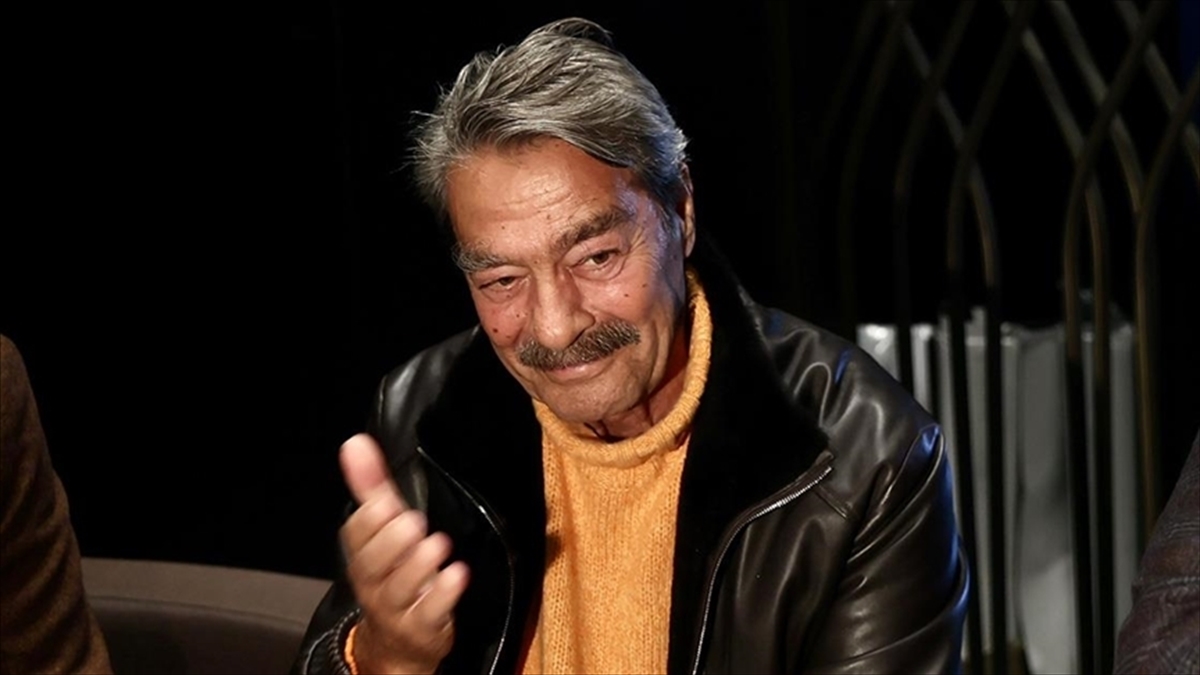 Sanatçı Kadir İnanır Yoğun Bakımdan Çıkarıldı