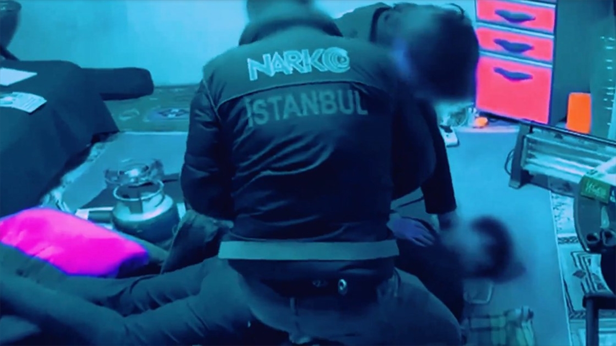 "narkoçelik-10" Operasyonlarında 1 Tondan Fazla Uyuşturucu Ele Geçirildi, 250 Kişi Yakalandı