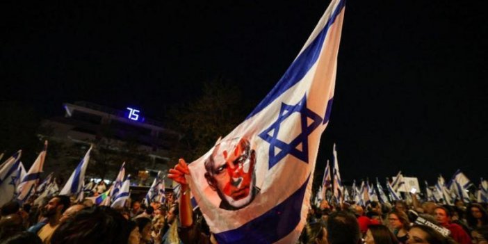 İsrail'de Binlerce kişi Netanyahu'nun istifasını istedi