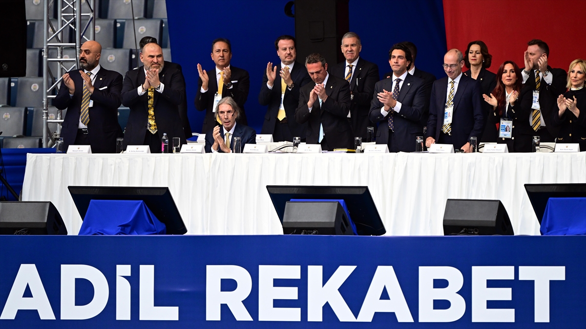 Fenerbahçe Yönetimine "Tam Yetki" Verildi