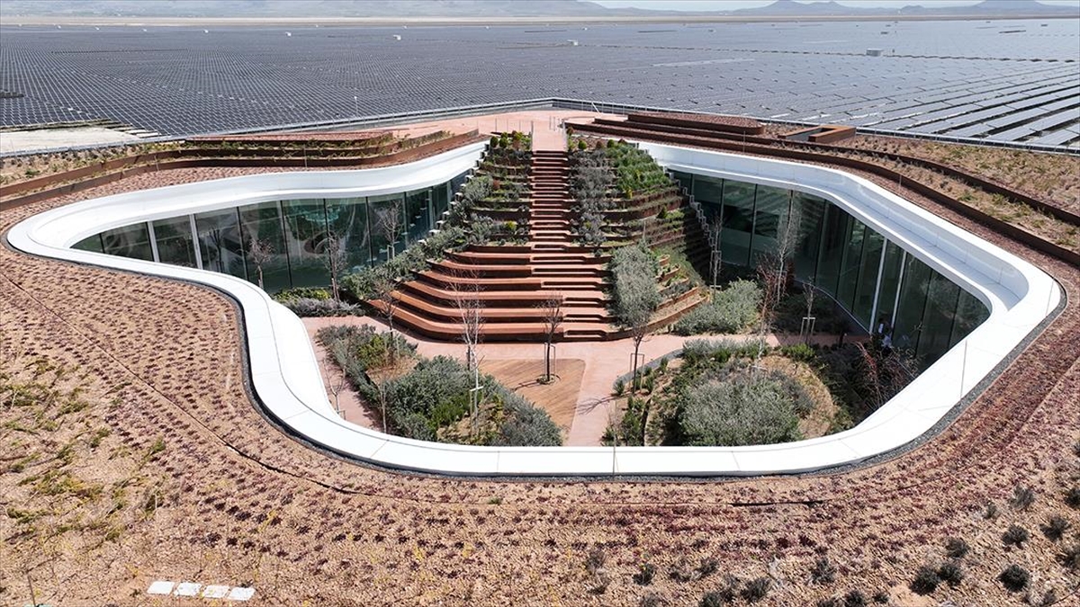 Kalyon Güneş Enerjisi Santrali Scada Merkezi "vaha" 3,5 Milyon Paneli Yönetiyor