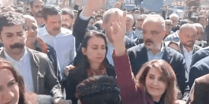 Van'da tepki yürüyüşü