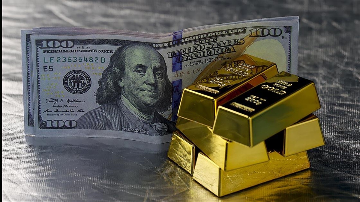 Altının Ons Fiyatı 2 Bin 300 Doları Aşarak Rekor Kırdı