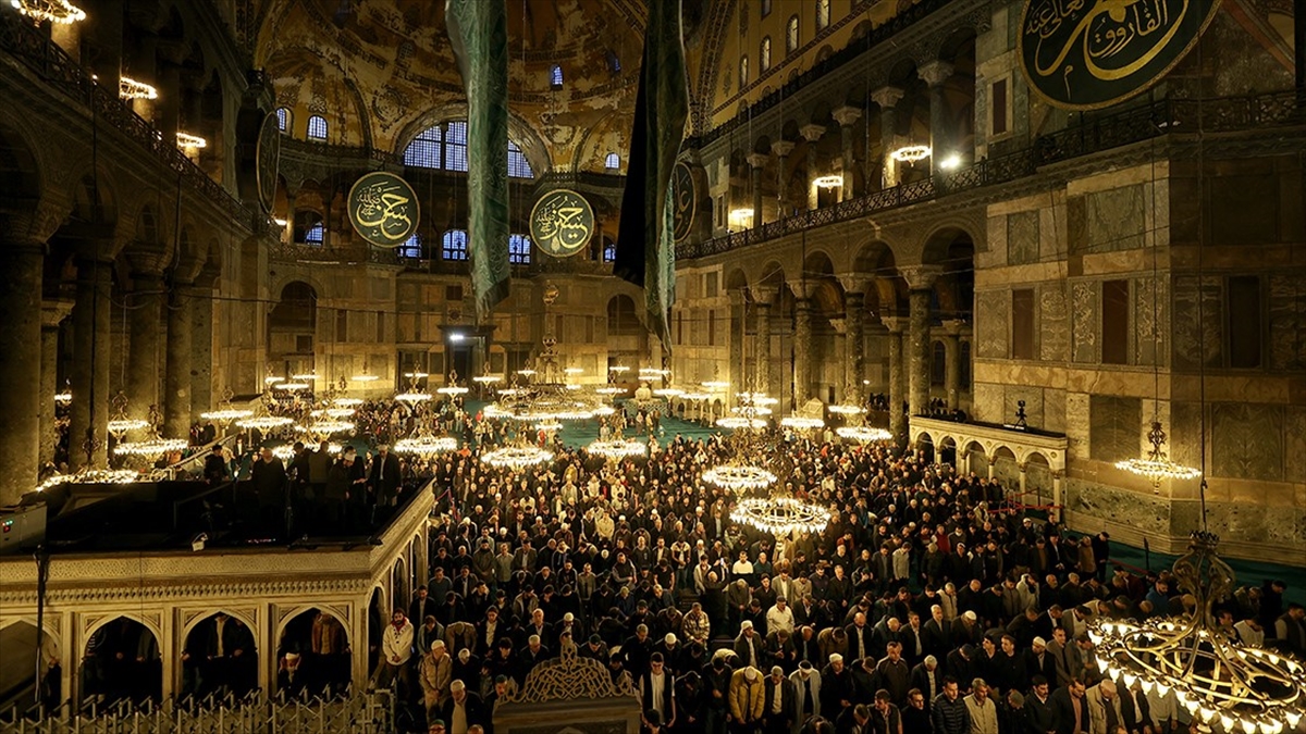 "bin Aydan Daha Hayırlı" Kadir Gecesi Yarın
