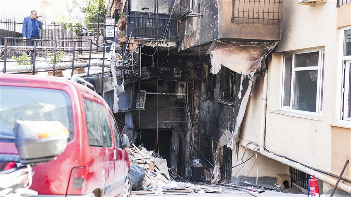 Beşiktaş'taki Gece Kulübü Yangınına İlişkin Bir Şüpheli Hakkında Gözaltı Kararı Çıkarıldı