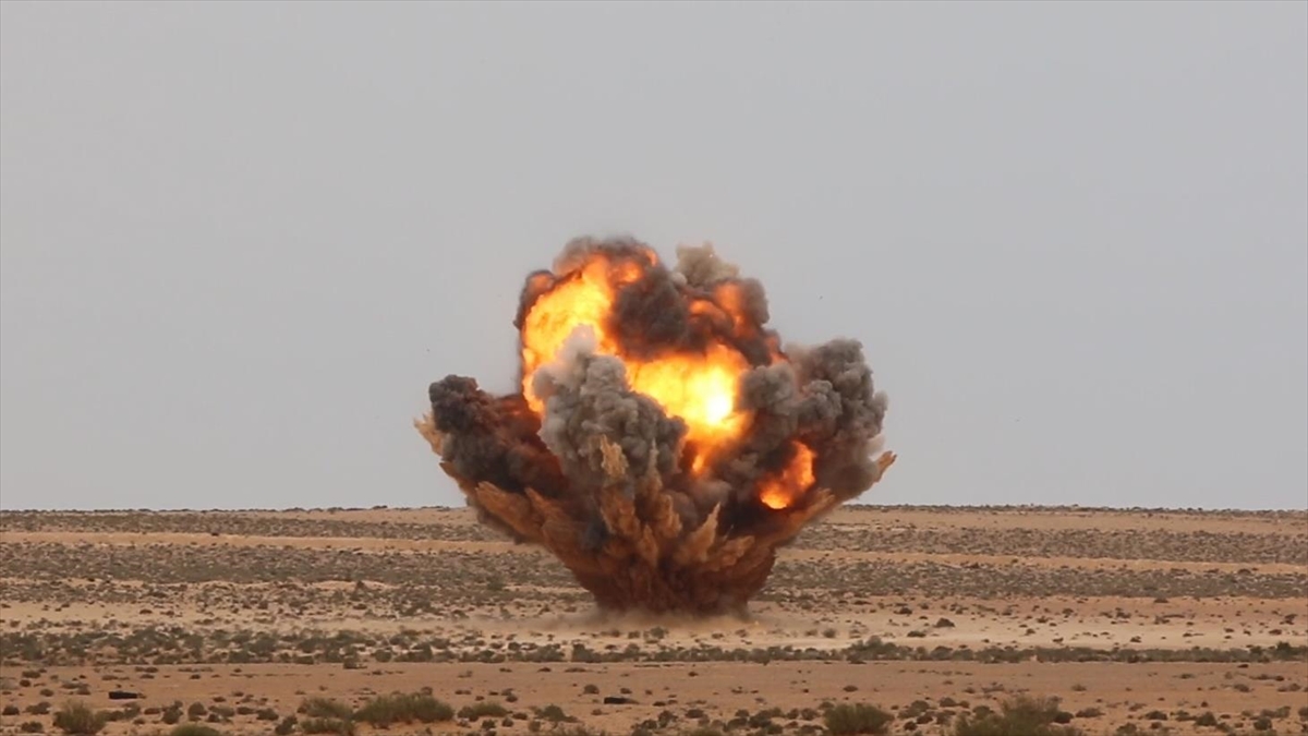 Libya'da 9 çocuk mayın patlaması sonucu hayatını kaybetti