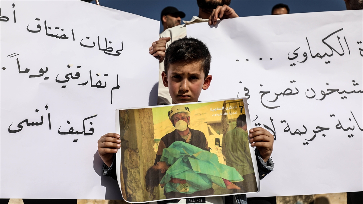 Han Şeyhun'daki Kimyasal Silah Katliamı Mağdurları Yakınları İçin Adalet İstiyor