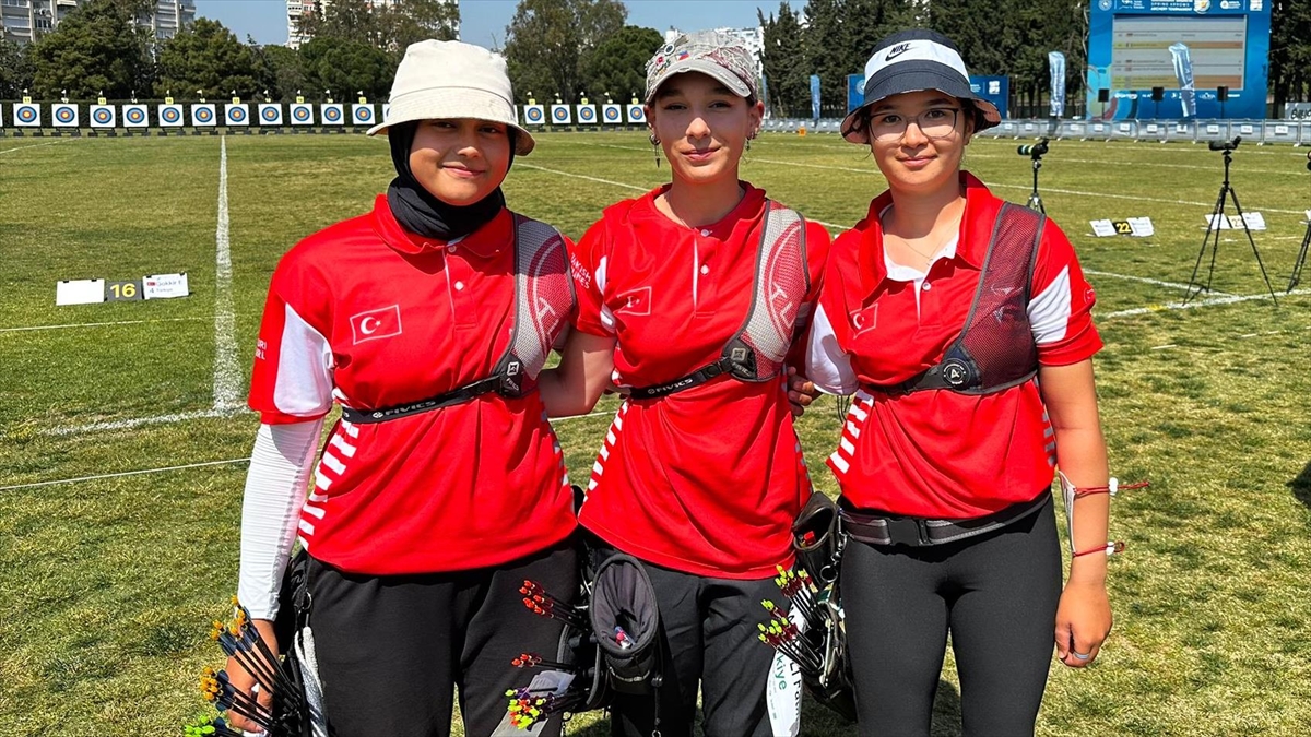 Klasik Yay Kadın Milli Takımı, Türkiye Rekoru Kırdı