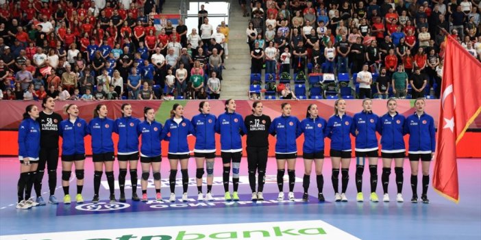 A Milli Kadın Hentbol Takımı, Avrupa Şampiyonası'na Gitmeye Hak Kazandı