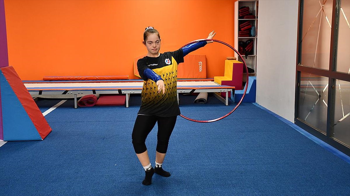 Dünya Şampiyonu Down Sendromlu Cimnastikçi Selin Naz'ın Yeni Hedefi Avrupa Şampiyonluğu