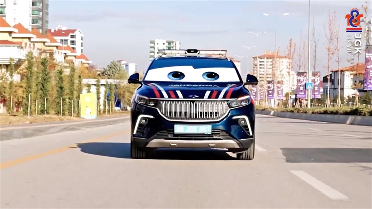 Jandarma Togg'dan Sürücülere Trafik Dersi