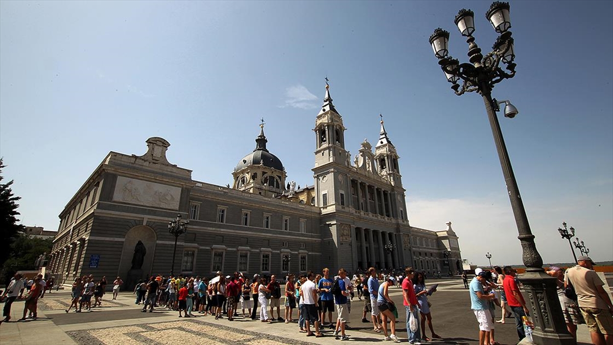 İspanya "altın Vize" Uygulamasına Son Veriyor