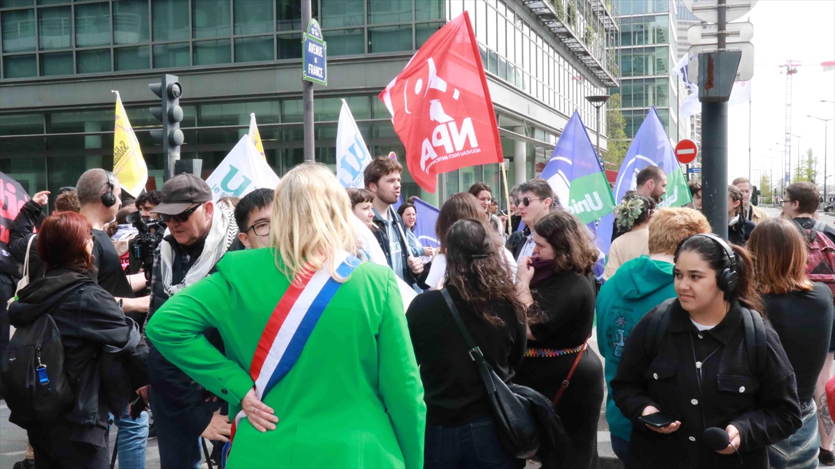 Paris'te Olimpiyatlarda Yurtlarından Çıkarılacak Öğrencilerin Barınma Sorunu Sürüyor