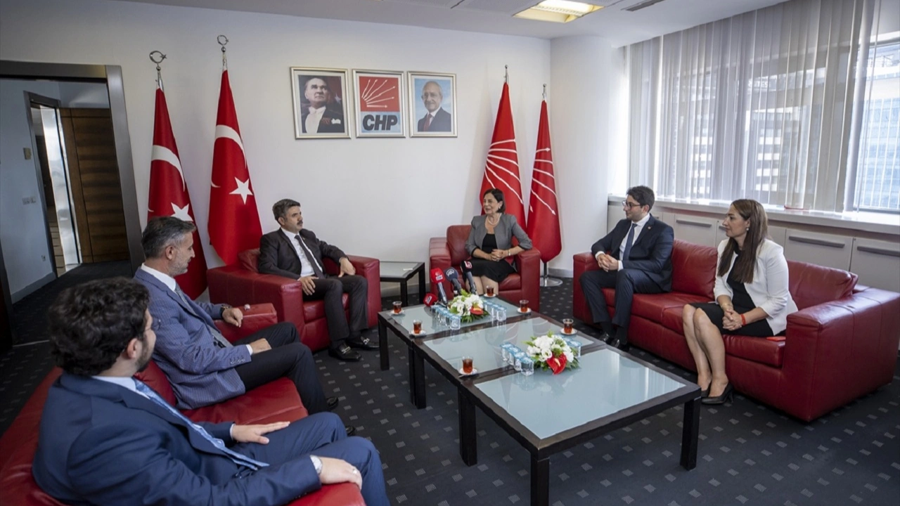 CHP'den 15 partiyle bayramlaşma