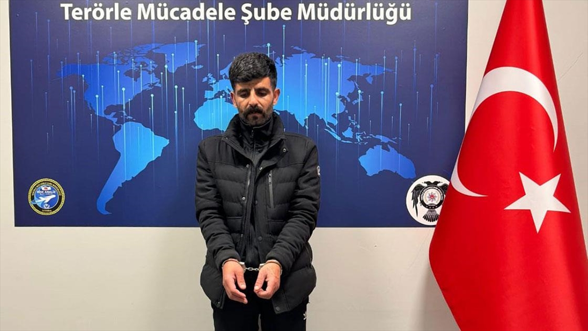 Terör Örgütü Pkk/kck Üyesi Mehmet Kopal Fransa'dan Türkiye'ye Getirildi