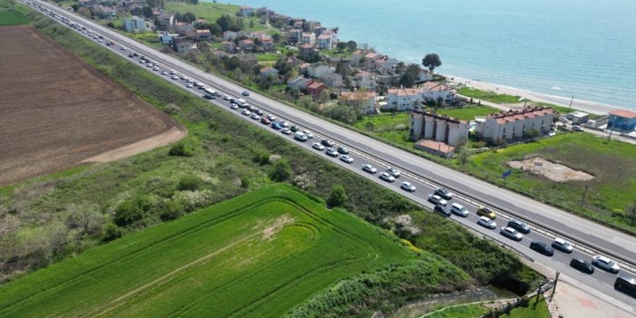 Tekirdağ-istanbul Kara Yolunda Trafik Yoğunluğu Yaşanıyor