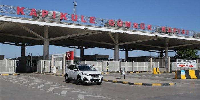 Edirne'deki Sınır Kapılarında Bayram Nedeniyle Akıcı Yoğunluk Oluştu