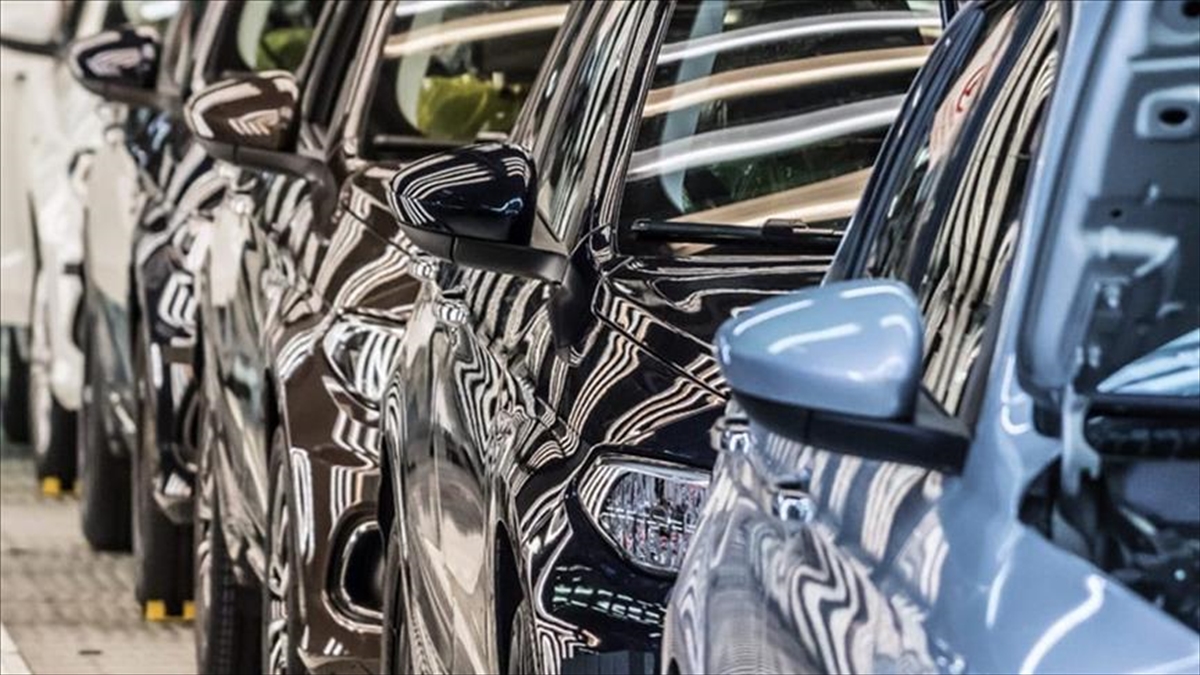 Satılan Her 10 Araçtan 9'u Otomatik