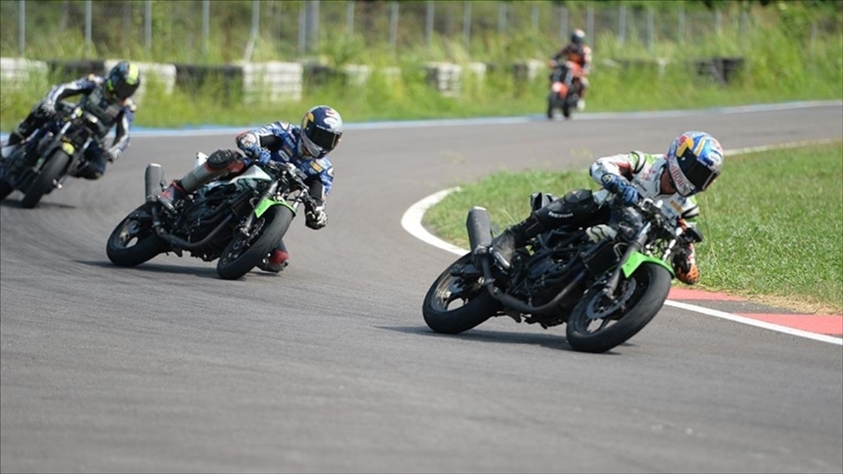 Milli Motosikletçiler, Bu Sezon Yurt Dışında 19 Farklı Şampiyona Ve Kupada Gaza Basacak