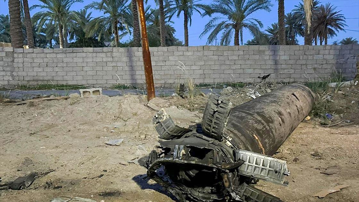 İsrail Basını "tel Aviv, İran'ın Saldırısına Karşılık Verecek Mi?" Sorusuna Yanıt Aradı