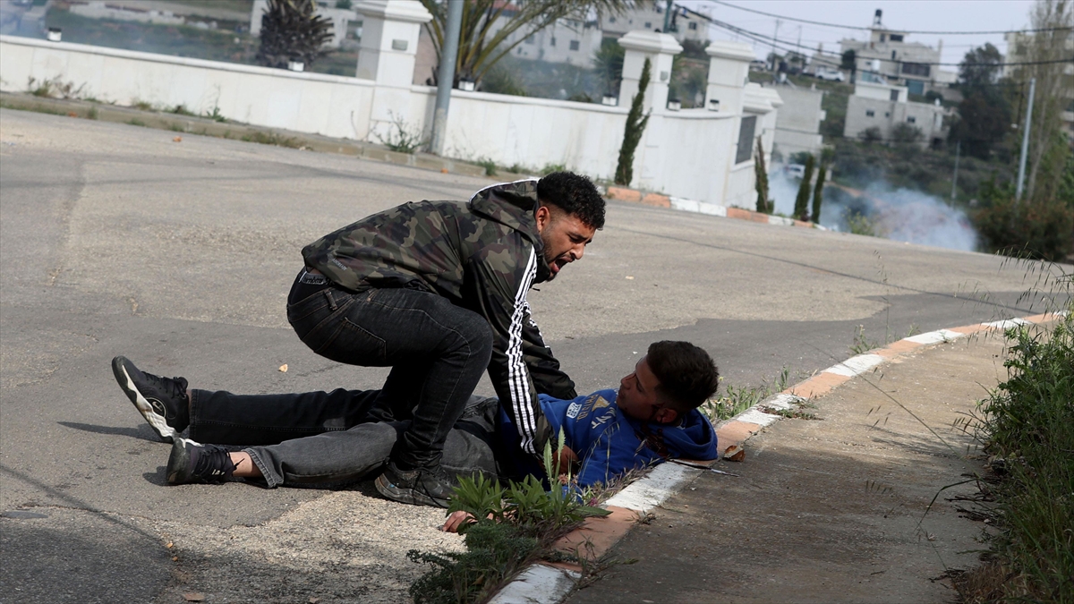 Batı Şeria'da İsrail Askerleri İle Yahudi Yerleşimcilerin Saldırılarında 5 Filistinli Yaralandı