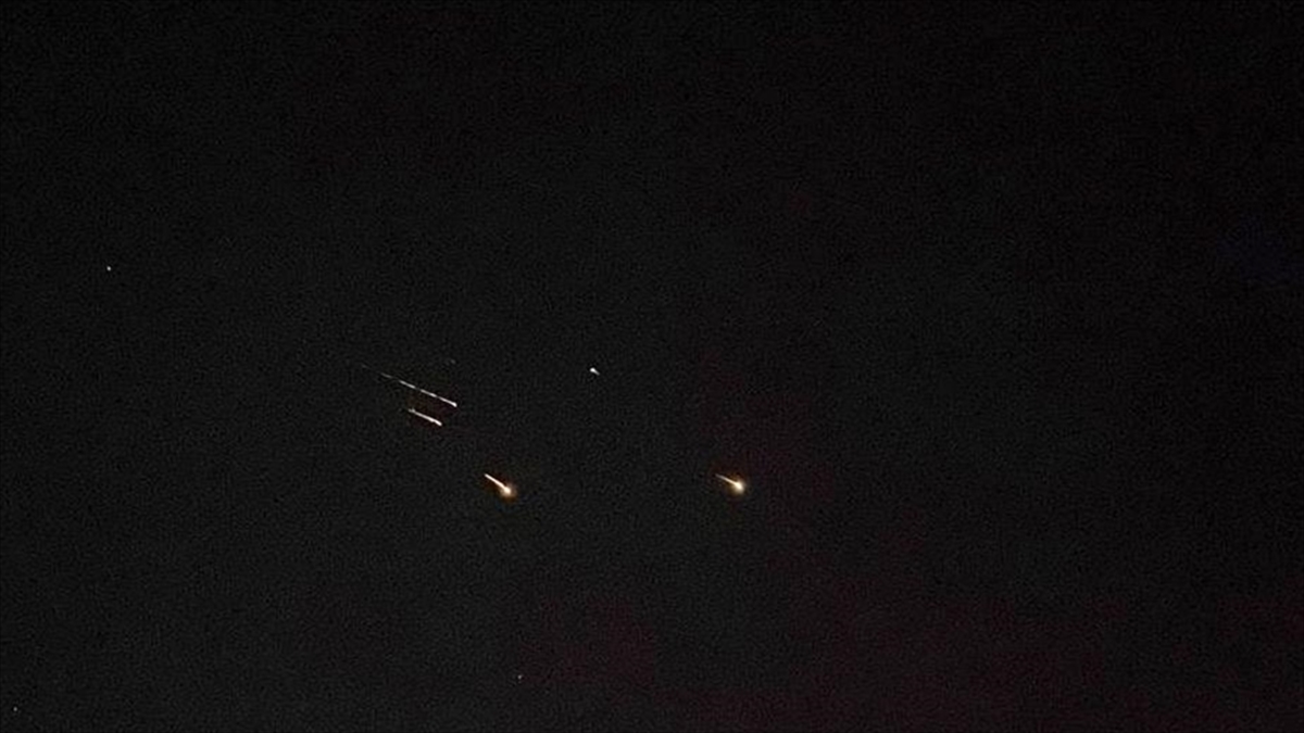 Centcom: İran Ve Yemen'den İsrail'e Gönderilen 80'den Fazla İha Ve 6 Balistik Füze Yok Edildi