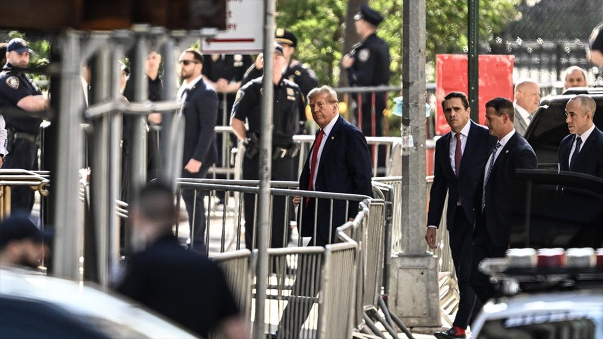 Eski Abd Başkanı Trump'ın "sus Payı" Davası New York'ta Başladı