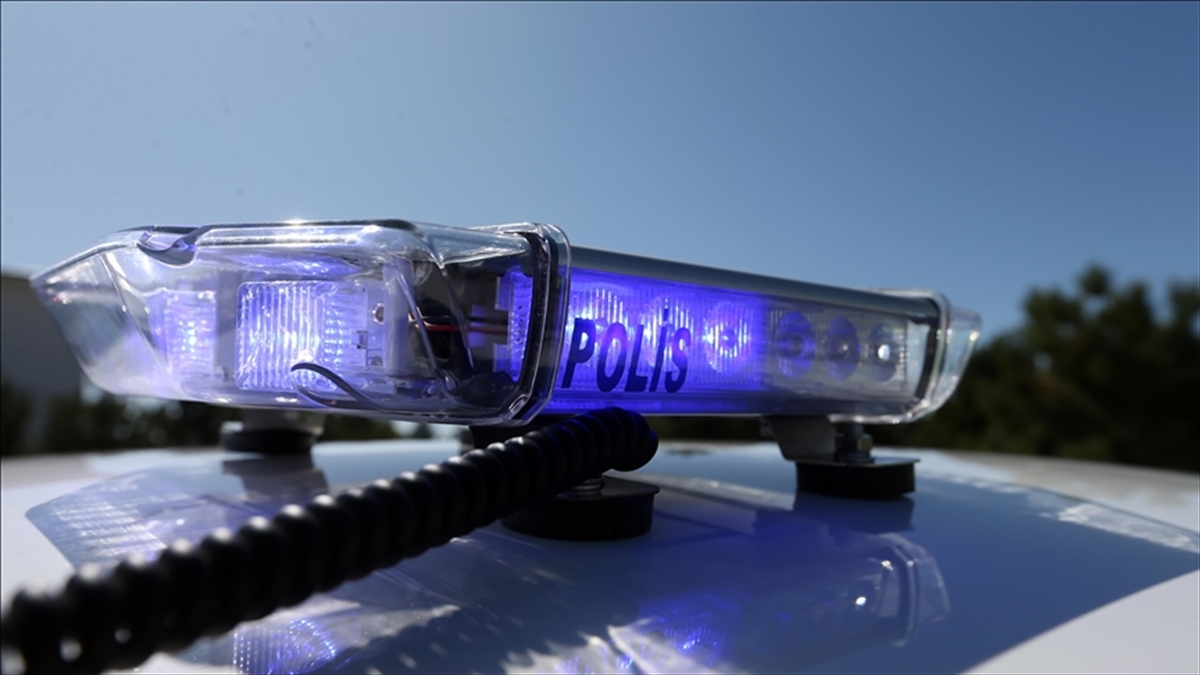 İstanbul Merkezli Terör Örgütü Pkk Operasyonunda 8 Şüpheli Yakalandı