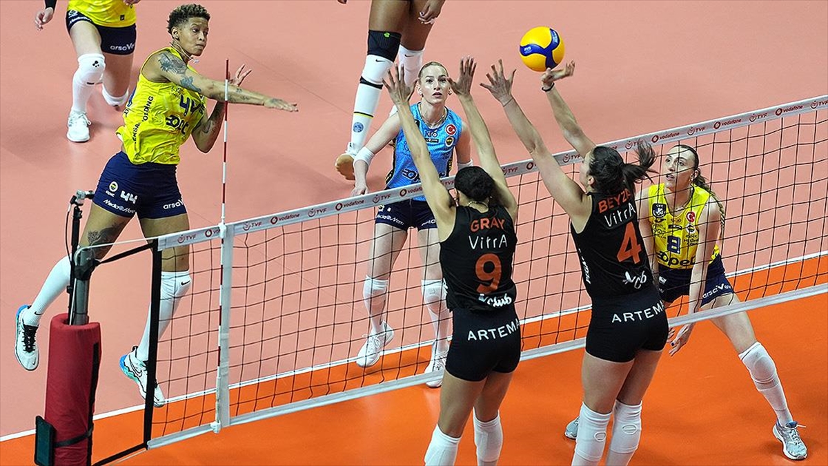 Vodafone Sultanlar Ligi'nde Şampiyon Yarın Belli Olabilir