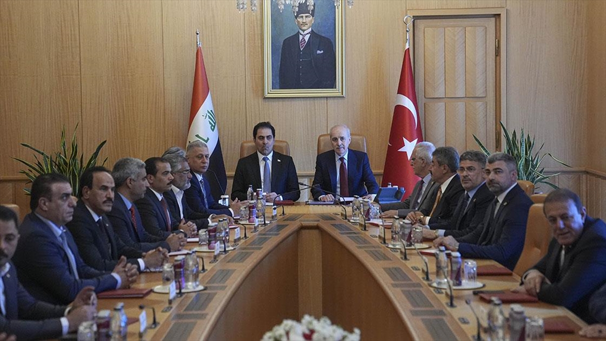 Tbmm Başkanı Kurtulmuş, Irak Temsilciler Meclisi Başkanvekili Mendelavi İle Görüştü