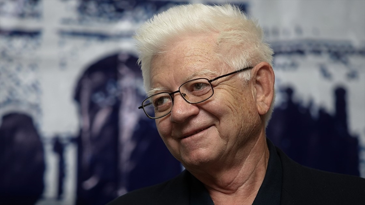 Türkçe Sevdalısı "türk Einstein" Oktay Sinanoğlu Vefatının 9'uncu Yılında Anılıyor