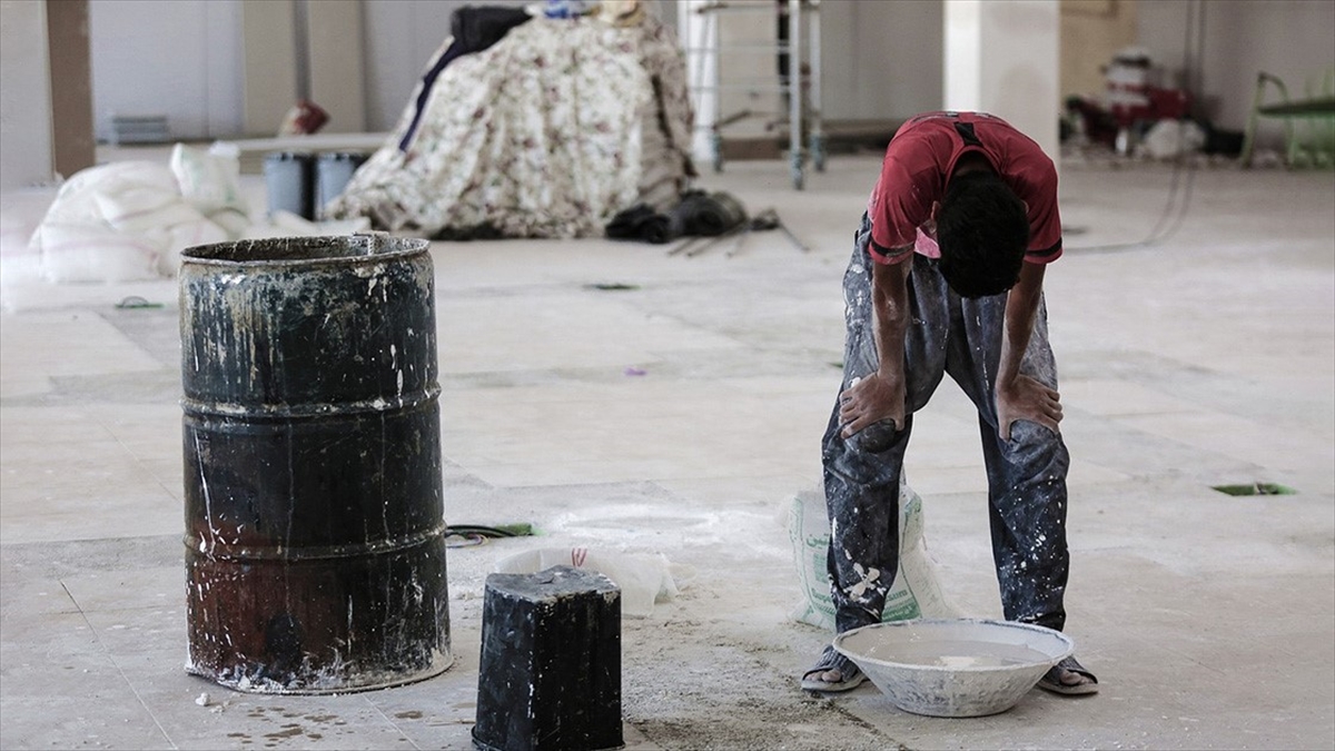 Nijerya'da 2022 Yılında 24 Milyondan Fazla Çocuk Zorla Çalıştırıldı