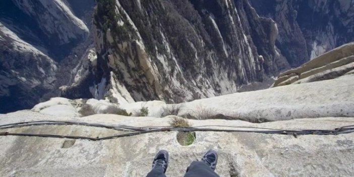 Dünyanın en tehlikeli yürüyüşü! Her yıl 100 kişi hayatını kaybediyor