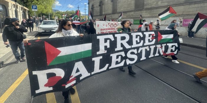 İsviçre'de Binlerce Kişi Filistin'e Destek İçin Yürüdü