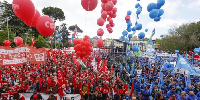 İtalya'da İşçi Sendikaları, Ölümlere Neden Olan İş Kazalarını Protesto Etti
