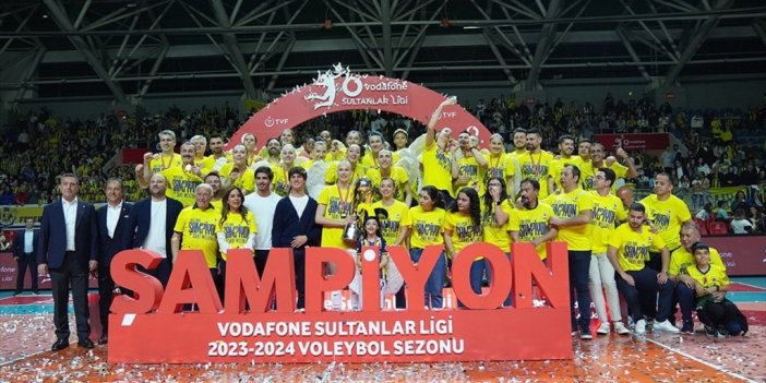 Şampiyon Fenerbahçe Opet'te Yüzler Gülüyor