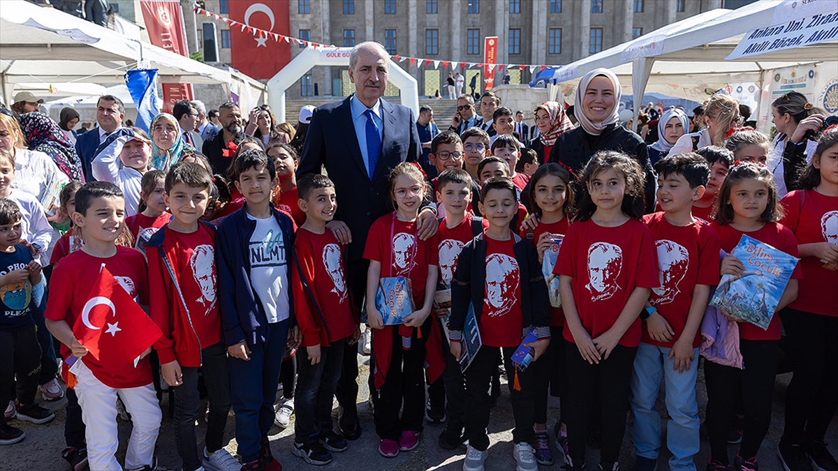 Tbmm Başkanı Kurtulmuş, "meclis Bahçesi Çocuk Bahçesi Ve Bilim Şenliği" Etkinlik Alanını İnceledi
