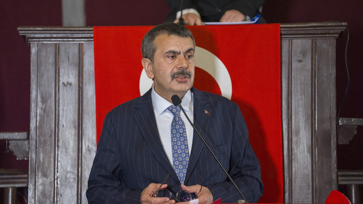 Milli Eğitim Bakanı Tekin: Çocuklarımızın En İyi Şekilde Yetişmeleri İçin Çaba Sarf Ediyoruz