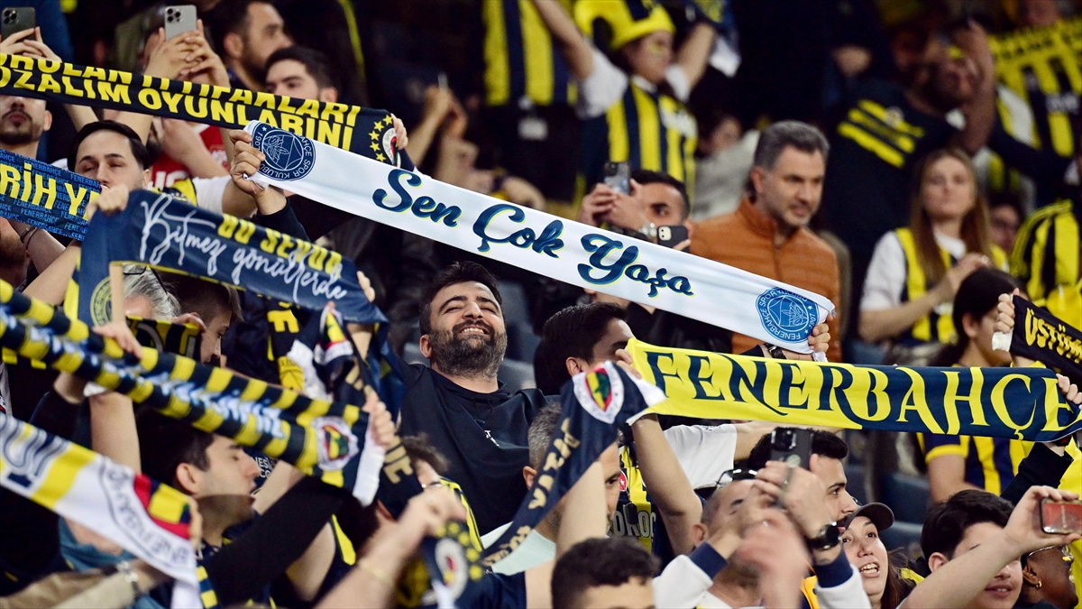Fenerbahçe-beşiktaş Derbisinin Biletleri Satışa Çıktı