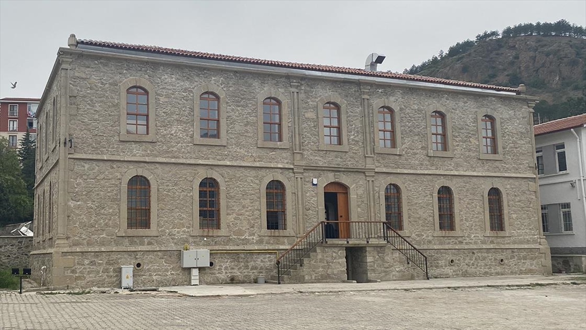 Çorum'da 150 Yıllık Redif Kışlası Restore Edilerek Kültür Merkezine Dönüştürüldü
