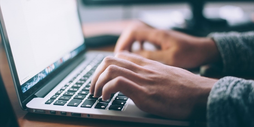 Eski Google Mühendisi Ticari Sırları Uber'e Satmakla Suçlandı