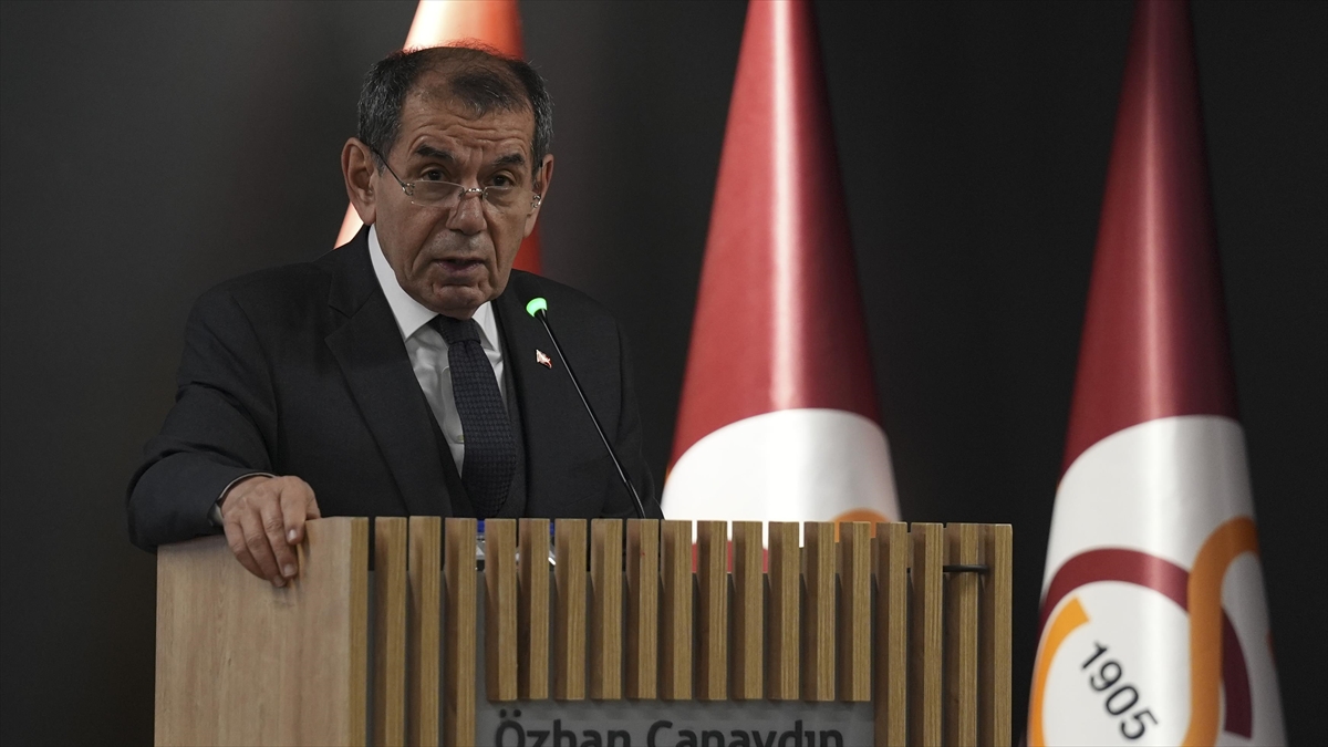 Galatasaray'da Dursun Özbek Yeniden Başkanlığa Aday