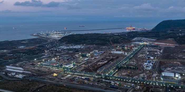 Bakan Bayraktar: Sakarya Gaz Sahası'nda Günlük 4,5 Milyon Metreküp Gaz Üretildi