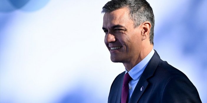 İspanya Başbakanı Pedro Sanchez, Görevinde Kalma Kararı Aldı