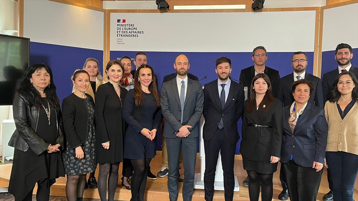 Fransa, 2024 Olimpiyat Oyunları İçin Paris'i "en Güvenli" Ev Sahibi Yapmaya Hazırlanıyor