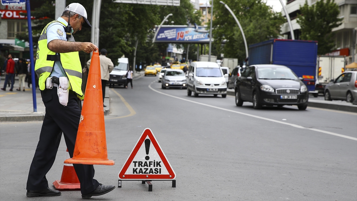 Ankara'da 1 Mayıs Nedeniyle Bazı Yollar Trafiğe Kapatılacak